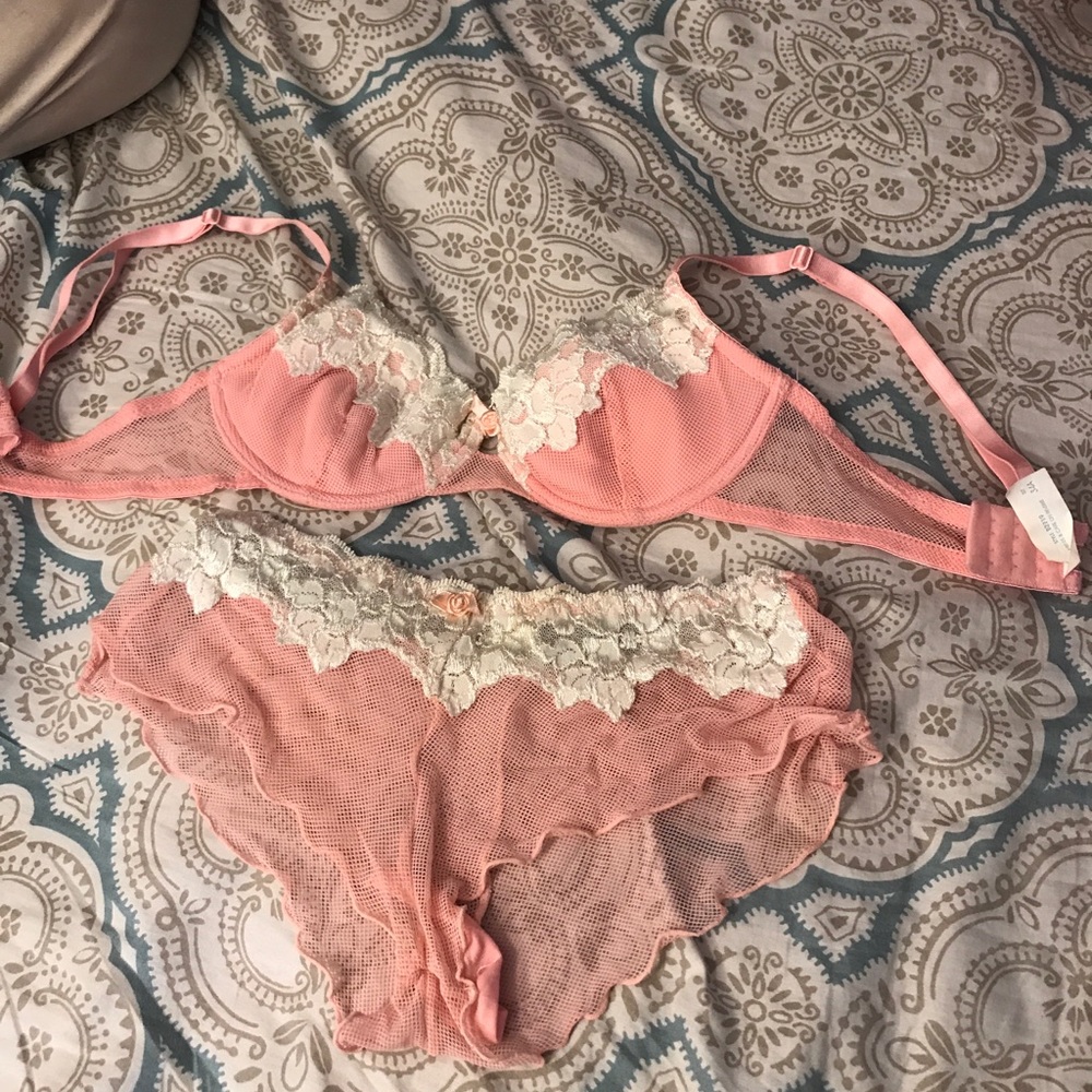 Bra and panty set